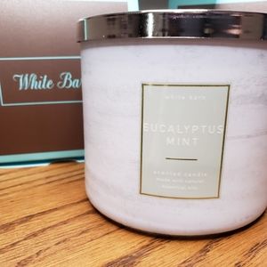 Bath & Body Works / WB Eucalyptus Mint 3-Wick Candle